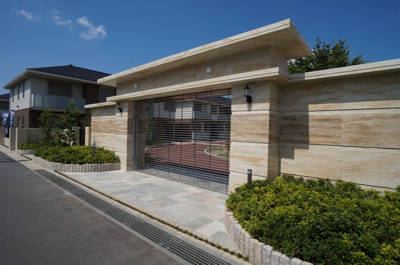 【その他共用部分】 | 【シャーメゾン】グロリオーサC | シャーメゾンタウンに入るエントランスです