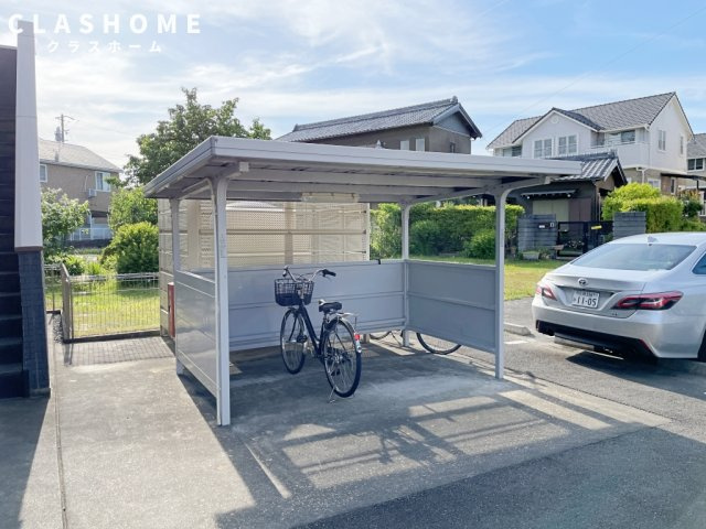 エストゥディオの駐車場