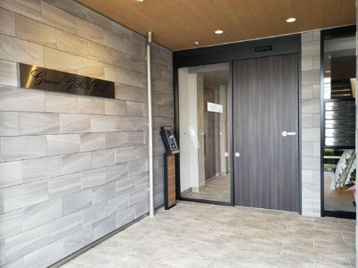 【エントランス】 | グラングラサ