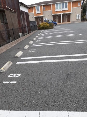 ストロベリー　フィールズＢの駐車場