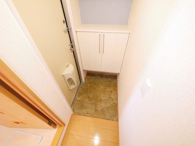 リバーラック　ディライトの玄関|収納もある玄関です