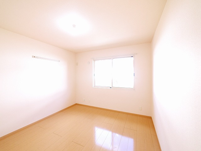 リバーラック　ディライトの洋室|明るい洋室です