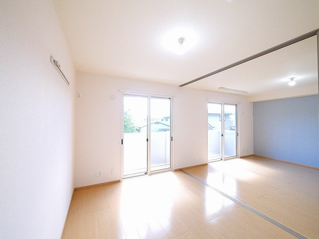 リバーラック　ディライトの居間・リビング|使いやすい居間です