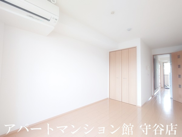 第二AMビルの寝室|類似です