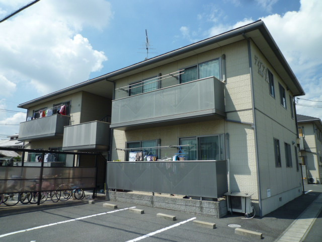 都窪郡早島町前潟のアパートの外観
