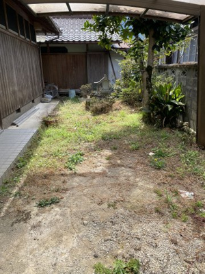 【駐車場】 | 和田店舗付き住宅