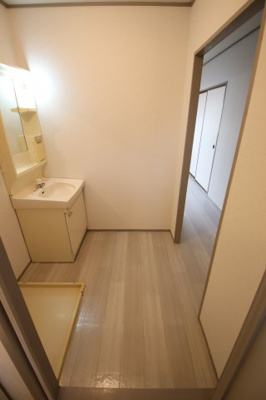 【洗面所】 | シャトードイワネE棟