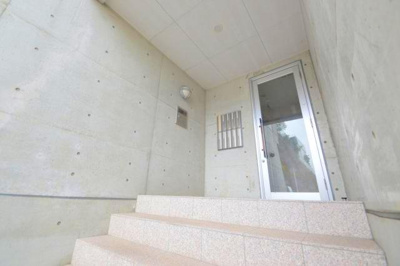 【エントランス】 | シャトーレイ