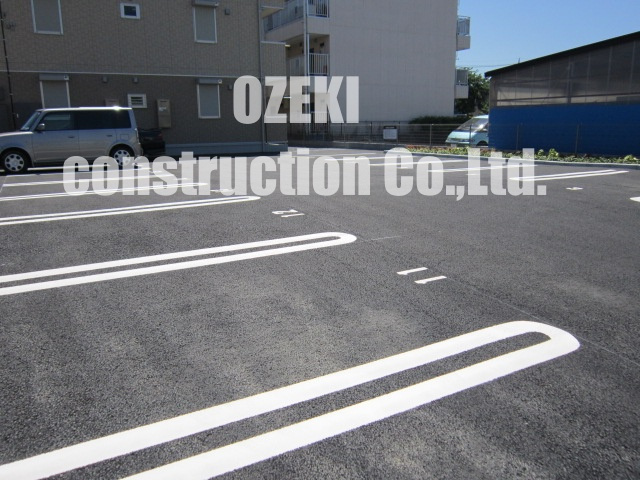 レガーロの駐車場