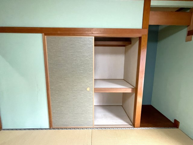 上横地868貸家の収納