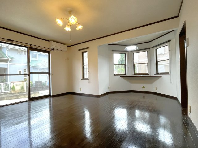 上横地868貸家の居間・リビング