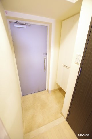 エグゼ北大阪　仲介手数料無料の玄関