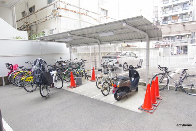 エグゼ北大阪　仲介手数料無料の駐車場