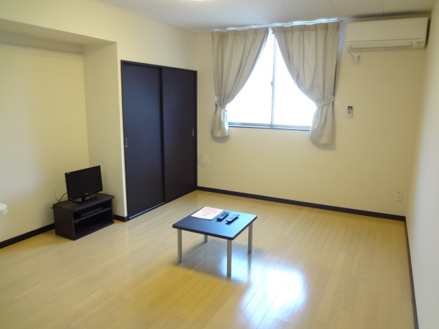 レオネクスト地蔵寺の居間・リビング|画像5