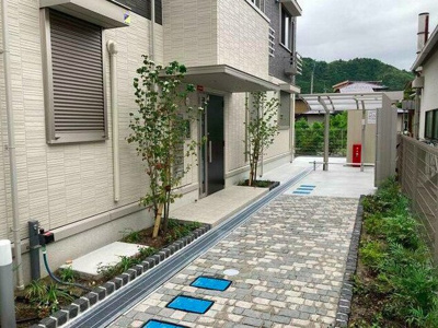 【エントランス】 | エスポワ鹿草  | 建物の内部です
