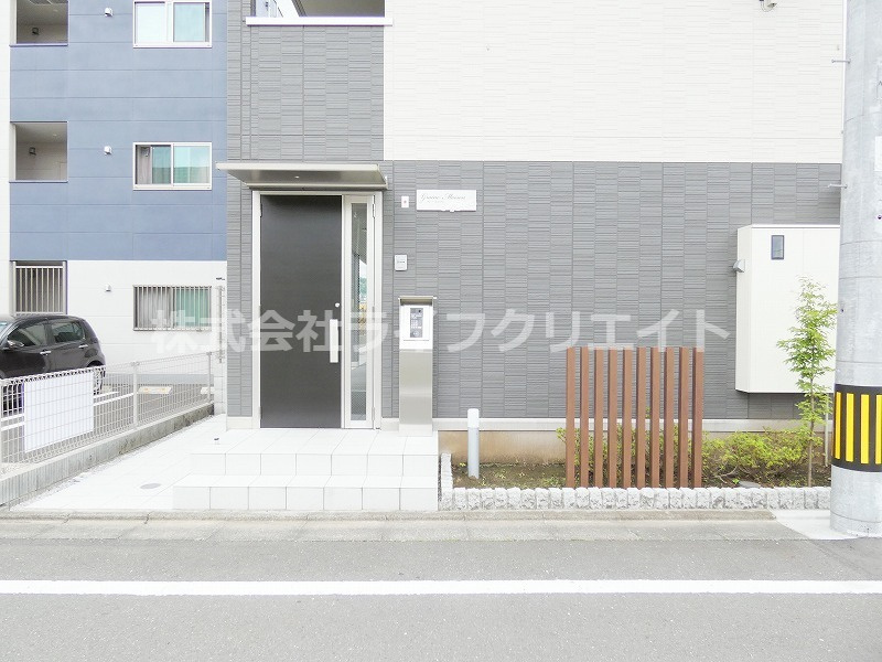 グレーヌメゾンのエントランス