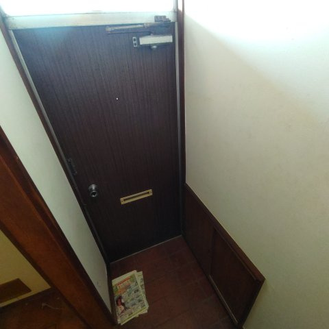 フジタコーポの玄関