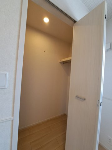 ネオ　エルブ　Ⅱの収納