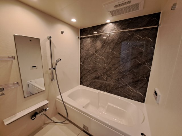 ネオ　エルブ　Ⅱの浴室