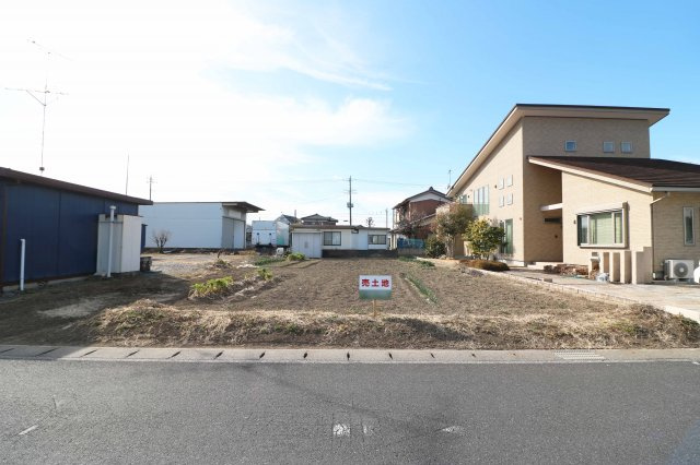 足利市八幡町３丁目の売地の外観