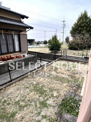 【庭】 | アメニティーＢ | お庭の付いた物件です