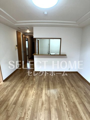 【居間・リビング】 | アメニティーＢ | こちらの居間で趣味の時間をお楽しみください