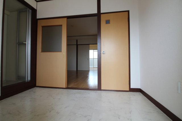 浜甲シーサイドマンションの居間・リビング|ゆったり過ごせるリビングです