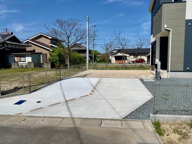 三潴郡大木町大字横溝の新築一戸建の駐車場