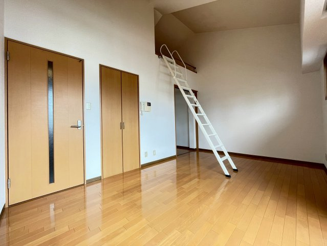【居間・リビング】 | ラカステルメウ