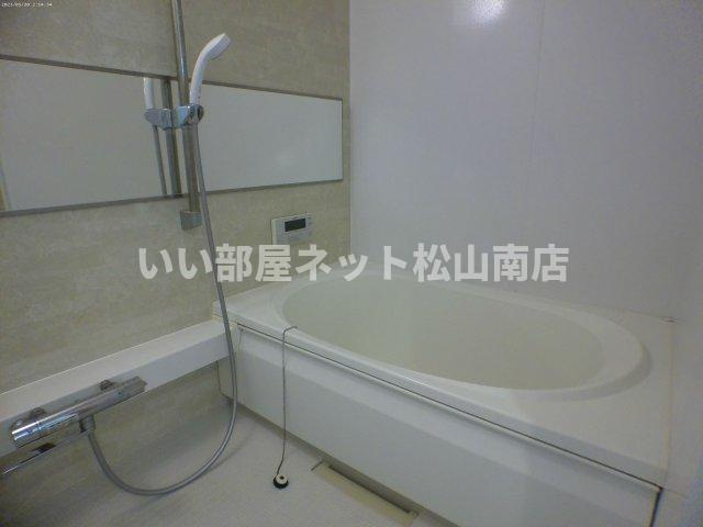【浴室】 | フルールカズン Ａ棟