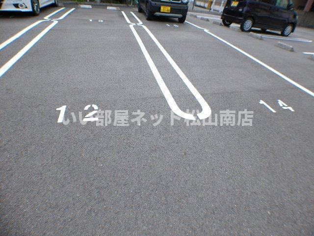 【駐車場】 | ヴィラ 愛大医学部北