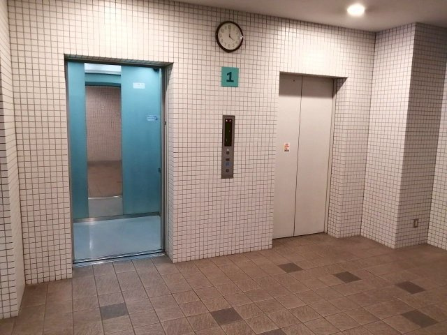 アルザブルータワーのその他共用部分|エレベーター2基