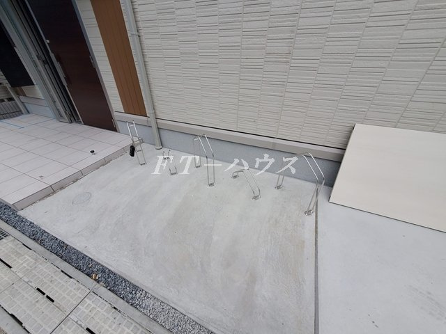 習志野市谷津１丁目のアパートの駐車場