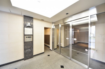 【エントランス】 | カスタリア三宮