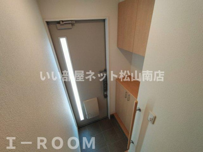 【玄関】 | プレミアス東野