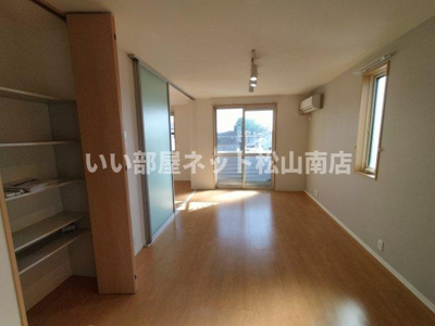 【居間・リビング】 | プレミアス東野