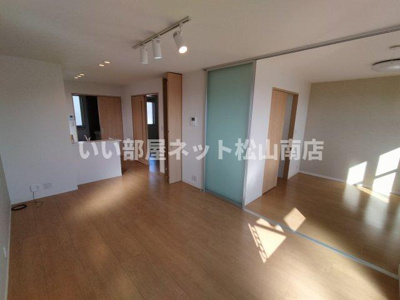 【居間・リビング】 | プレミアス東野