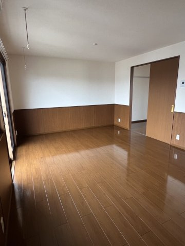 オークハイツⅧの居間・リビング