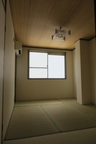 梅本マンションの寝室