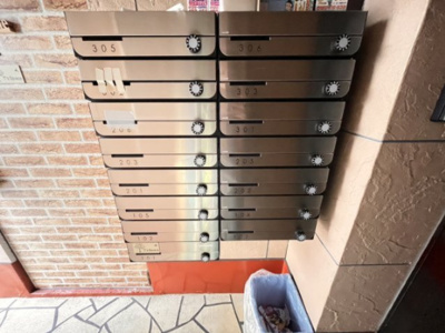 【ロビー】 | T's Cube 淡路 | 集合ポストです