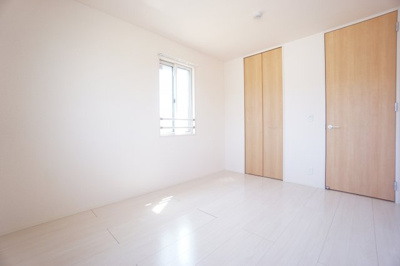 【洋室】 | ファーストハイム | ※同物件、同タイプ、間取り反転のお部屋です