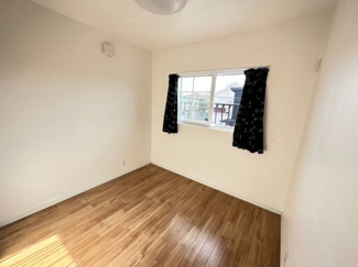 【洋室】 | 吉井町２丁目　戸建て | 広々とした洋室です