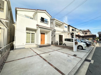 【前面道路含む現地写真】 | 吉井町２丁目　戸建て | 前面道路含む現地写真です