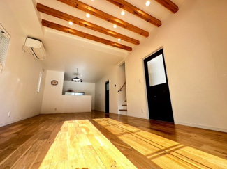 【居間・リビング】 | 吉井町２丁目　戸建て