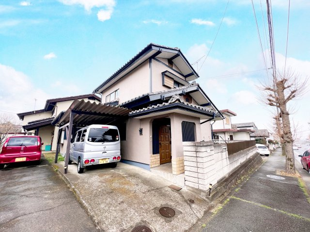 前橋市高花台　中古住宅の外観