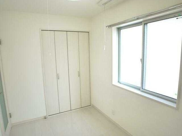 ウィンズパレ田無の洋室