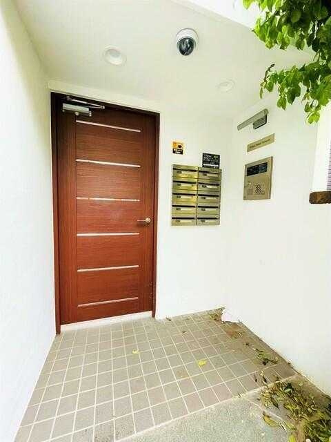 ウィンズパレ田無のエントランス