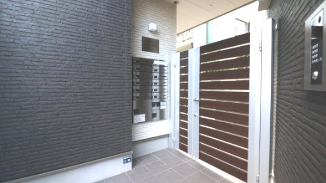 ワコーレヴィアーノ須磨月見山本町Ⅱのエントランス