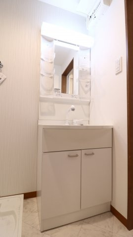 ワコーレヴィアーノ須磨月見山本町Ⅱの洗面所