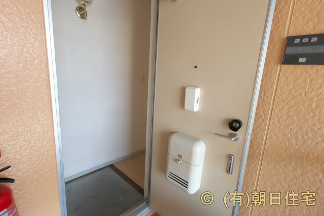 サンシャイン．ヴィラＥの玄関